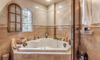 Casa en venta en Martinez, San Isidro.