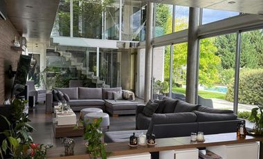 Venta. Casa moderna. 4 dormitorios - Kentucky, Funes