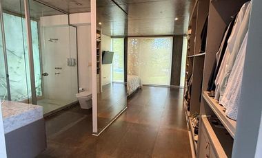 Venta. Casa moderna. 4 dormitorios - Kentucky, Funes