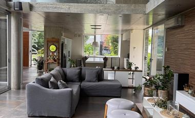 Venta. Casa moderna. 4 dormitorios - Kentucky, Funes