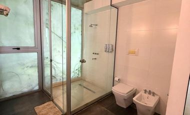 Venta. Casa moderna. 4 dormitorios - Kentucky, Funes