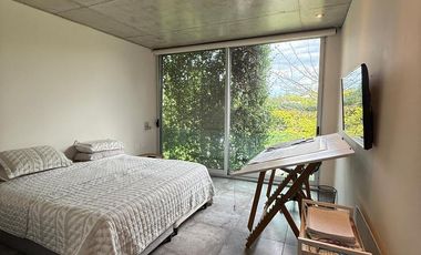 Venta. Casa moderna. 4 dormitorios - Kentucky, Funes