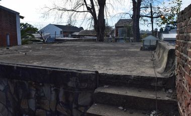 Casa venta Garin 3amb, fondo, jardín, terraza loza, 1 cuadra estación, zona oportunidad!