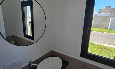 Dúplex premium único en Manantiales!