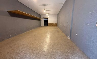 Se alquila local en pleno centro!