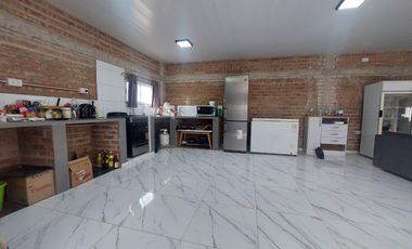 Terreno comercial en General Fernandez Oro