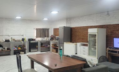 Terreno comercial en General Fernandez Oro