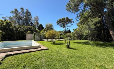 VENTA CASA 3 DORMI CON AMPLIO PARQUE EN CALLE 475 y 139 JOAQUIN GORINA