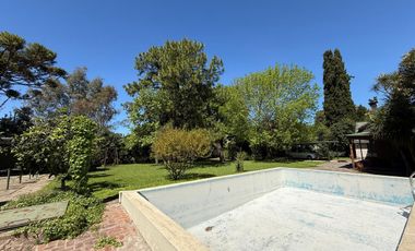 VENTA CASA 3 DORMI CON AMPLIO PARQUE EN CALLE 475 y 139 JOAQUIN GORINA