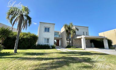 Casa con 4 dormitorios en venta - La Providencia Country Club, Canning, Ezeiza