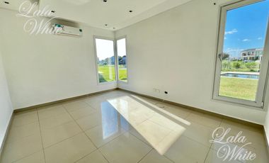 Casa con 4 dormitorios en venta - La Providencia Country Club, Canning, Ezeiza