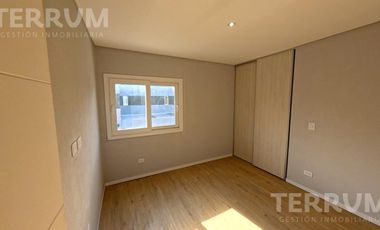 CASA DUPLEX VENTA CANNING BARRIO CERRADO