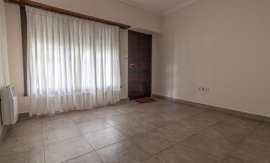 ¡Venta! Chalet de 6 ambientes - Bosque Alegre