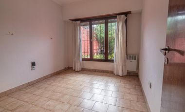 ¡Venta! Chalet de 6 ambientes - Bosque Alegre