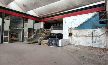 Local en alquiler, Flores