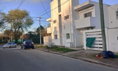 Casa en  Venta Villa Allende Parque 4 dormitorios