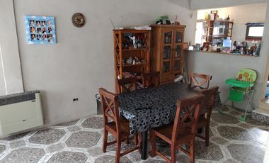 Casa en  Venta Villa Allende Parque 4 dormitorios