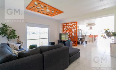 Hermosa casa en alquiler en Country Boca Ratón! Con Pileta y Parrilla!