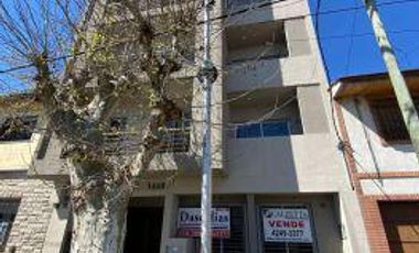 Cochera en venta en Lanús