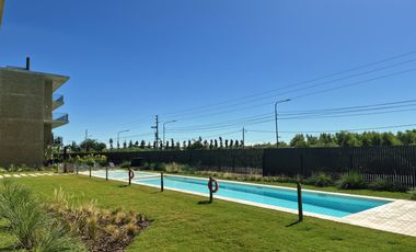 Departamento en Terrazas de Santa María, 2 ambientes con balcón y cochera