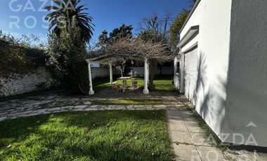 Casa en alquiler en Adrogue