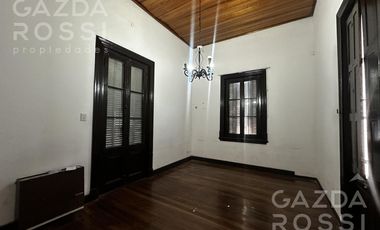 Casa en alquiler en Adrogue