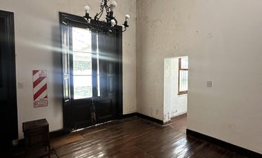 Casa en alquiler en Adrogue