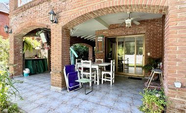 Casa en Alquiler 5 ambientes Saint Thomas Canning