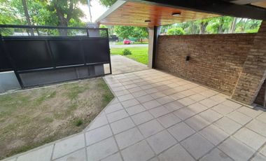 Casa en Profesional Country Club