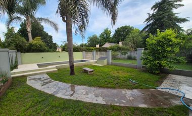 Casa en Profesional Country Club