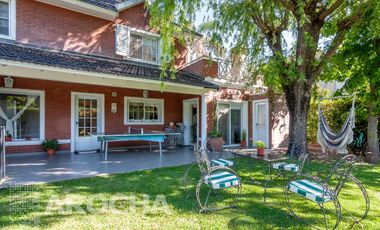 3 dormitorios con pileta y jardin alquiler anual.