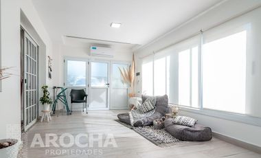 3 dormitorios con pileta y jardin alquiler anual.