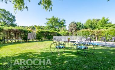 3 dormitorios con pileta y jardin alquiler anual.