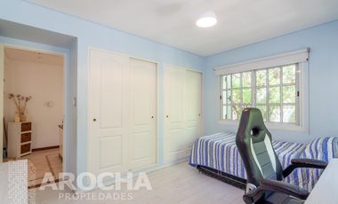 3 dormitorios con pileta y jardin alquiler anual.