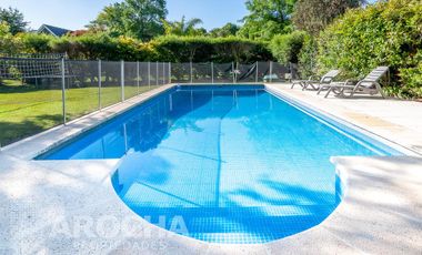 3 dormitorios con pileta y jardin alquiler anual.
