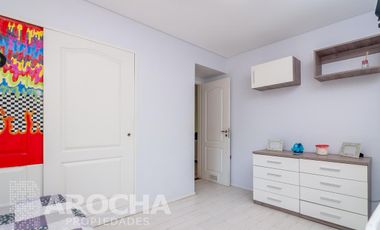 3 dormitorios con pileta y jardin alquiler anual.