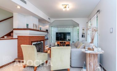 3 dormitorios con pileta y jardin alquiler anual.