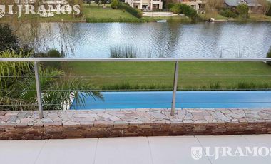 Casa a la laguna con 4 dormitorios  en alquiler en Santa Barbara