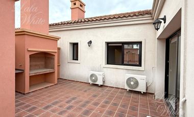 Departamento con patio y parrilla en el Pueblo Mediterráneo de La Providencia, Canning, Ezeiza