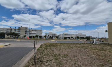 Venta Terreno Docta Urbanización apto comercio