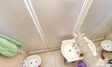 PH en alquiler en Martínez 3 ambientes con patio, cinco cuadras de Av Santa Fe y cerca de la plaza.