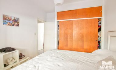 PH en alquiler en Martínez 3 ambientes con patio, cinco cuadras de Av Santa Fe y cerca de la plaza.