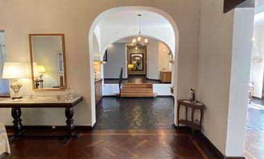 Necochea, Costa Atlántica - Hotel  - Venta o Permuta