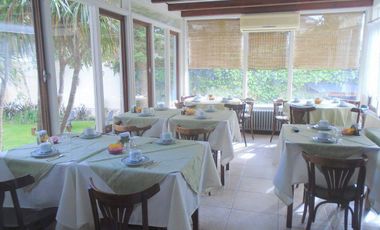 Necochea, Costa Atlántica - Hotel  - Venta o Permuta