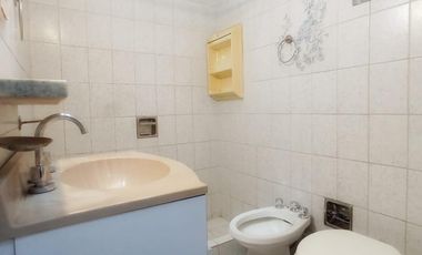 Venta Casa 2 dormitorios con patio - España y Hospitales