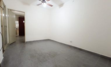 Venta Casa 2 dormitorios con patio - España y Hospitales