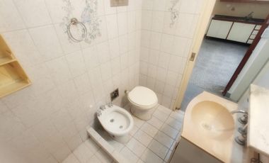 Venta Casa 2 dormitorios con patio - España y Hospitales