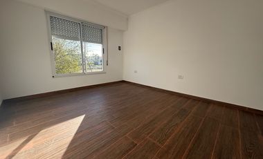 VENTA CASA 3 DORMITORIOS EN ROLDAN