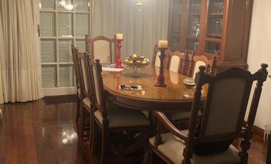 Casa/Duplex 4 ambientes con piscina en venta - Quilmes Residencial-Permuta departamento menor valor