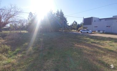 Venta lote de terreno esquina en barrio abierto El Ceibo. Alvarez